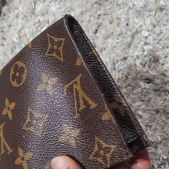 Louis Vuitton Cosmetics Pouch / Pochette - Picture 3 of 16